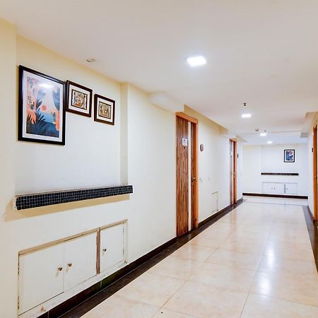 Hotel Urban Asia Колката Екстериор снимка