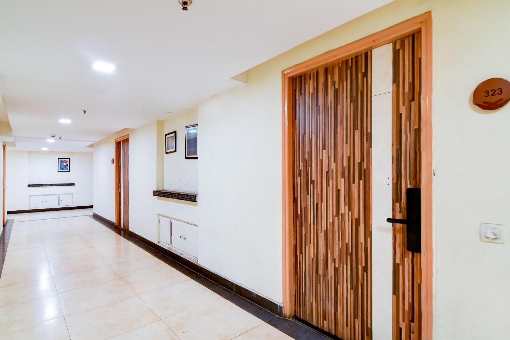 Hotel Urban Asia Колката Екстериор снимка