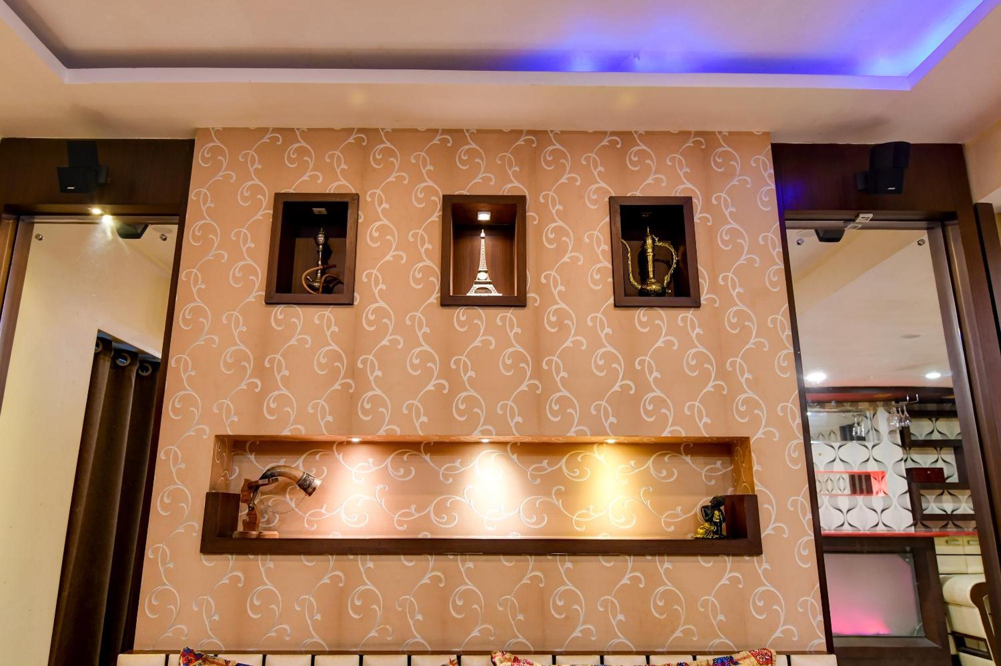 Hotel Urban Asia Колката Екстериор снимка