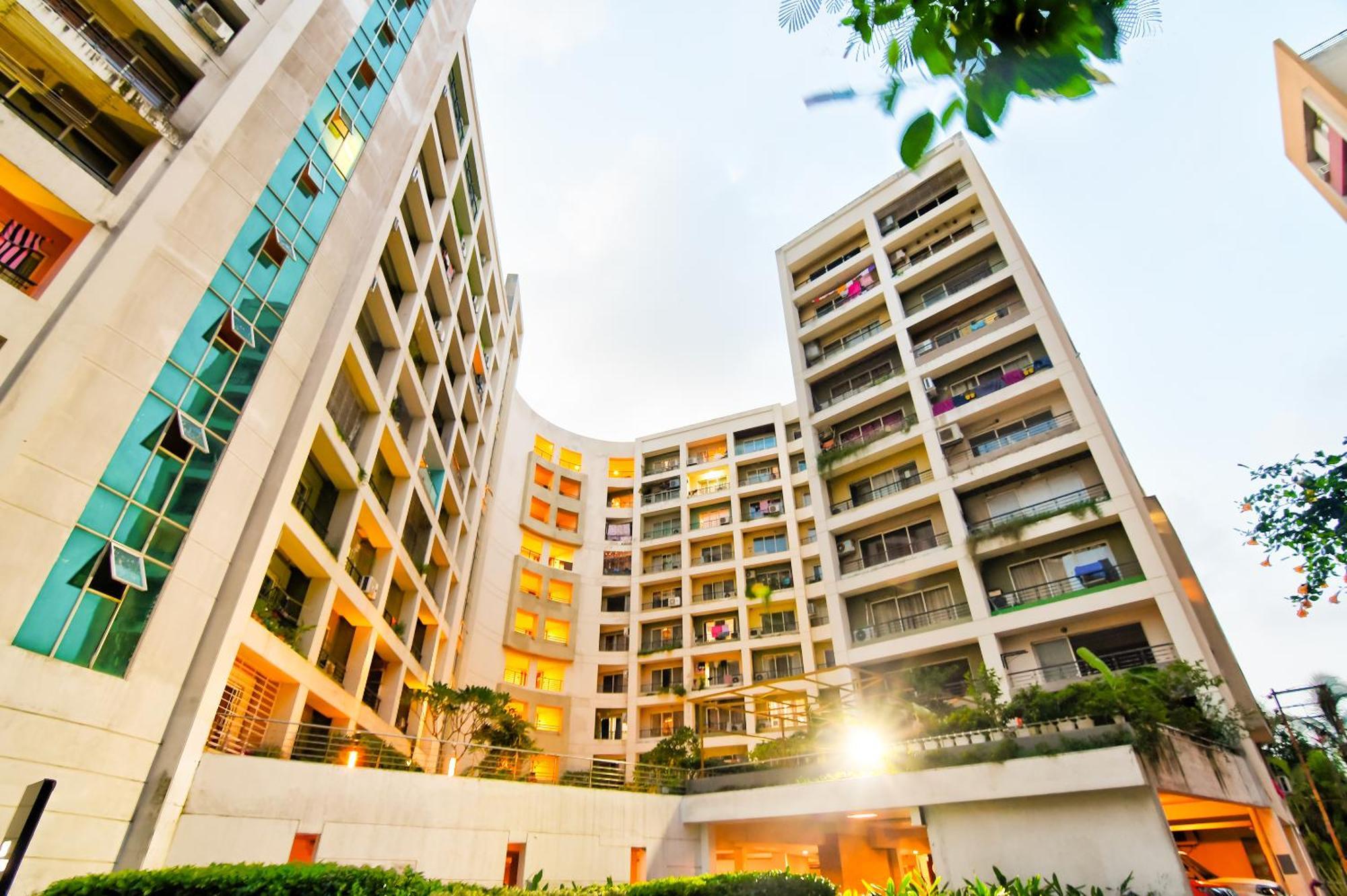 Hotel Urban Asia Колката Екстериор снимка
