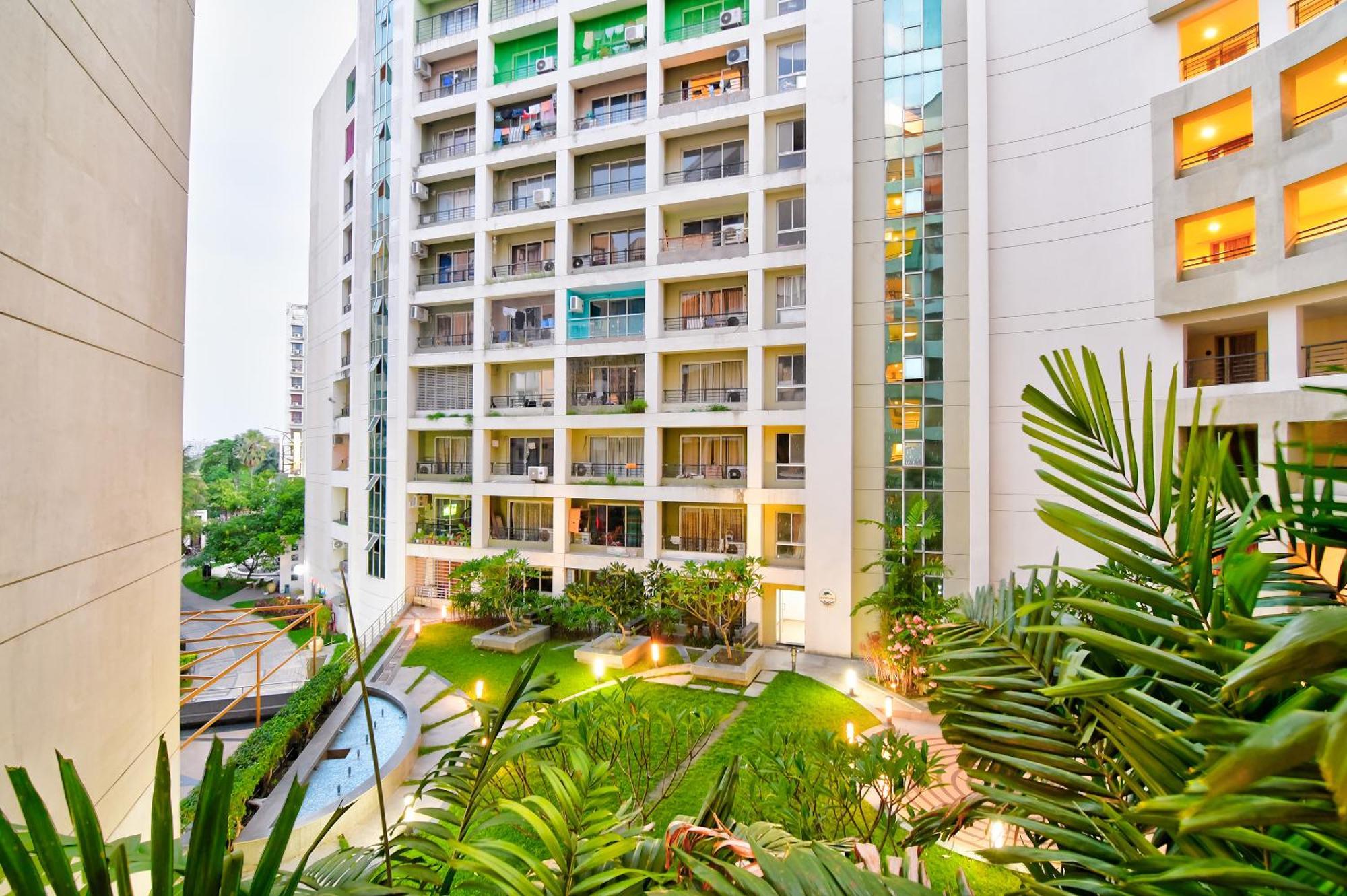 Hotel Urban Asia Колката Екстериор снимка